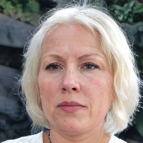 Estelle Pelham fr thispersondoesnotexist.jpg